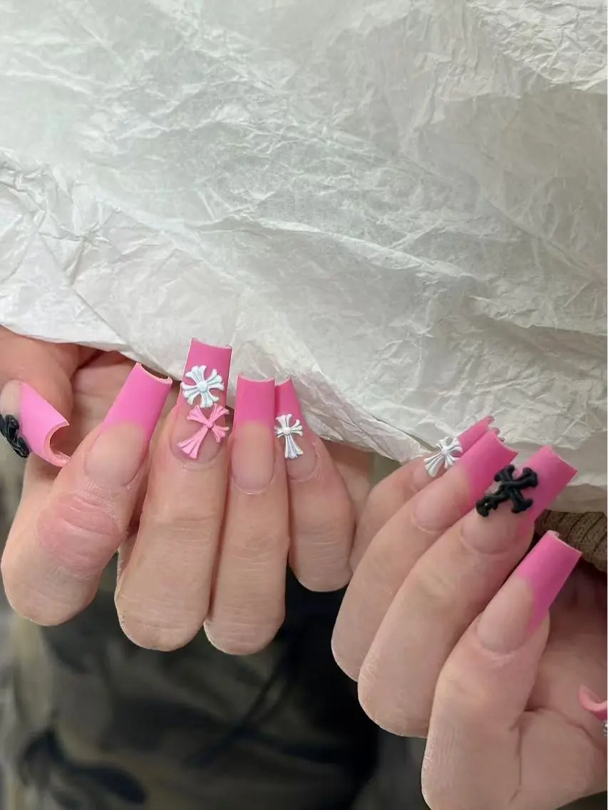 ネイル フラワーネイル フレンチネイル ジェルネイル ガラスフレンチ ハート ハンドネイル BabyYouMi nailのネイルデザイン