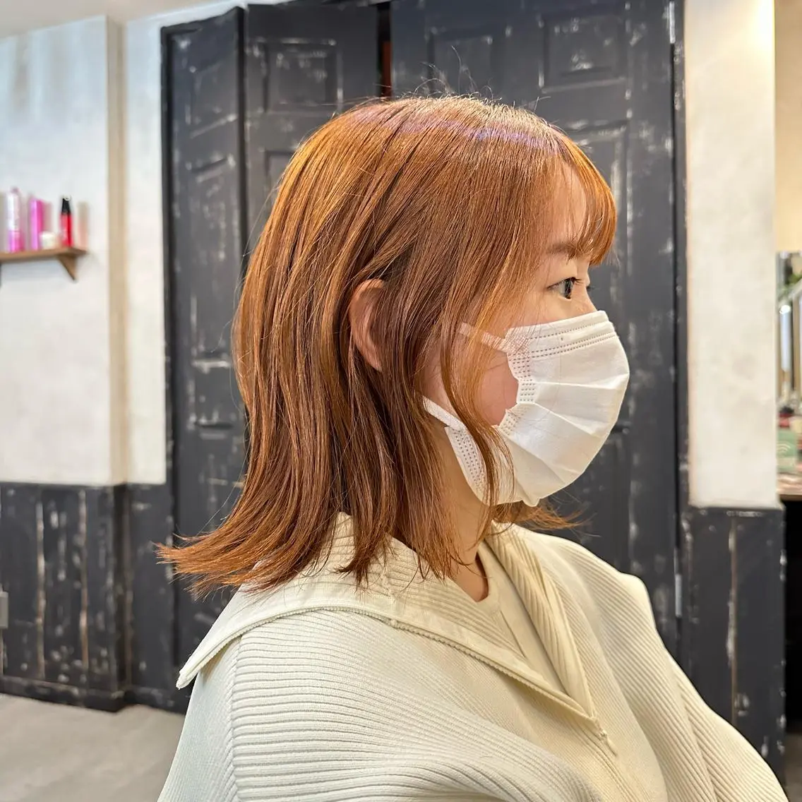ミディアム カラー ブリーチ ブリーチなしカラー オレンジ Yuki☺︎パーマ レイヤーカットのヘアスタイル