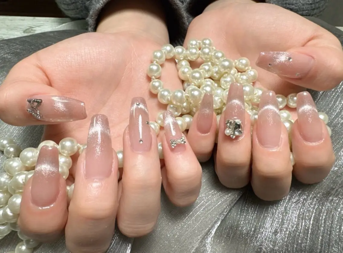 オフ🈚️10本チップ長さ出しマグネット💅パーツニ個付きプレゼント🎁の写真