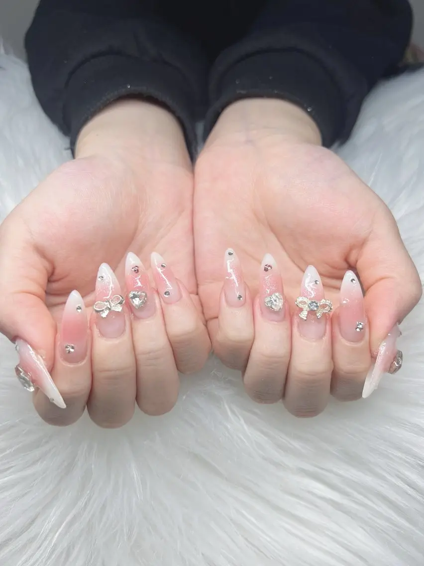 ネイル ハンドネイル Lee Nails チップ長さだし専門店のネイルデザイン