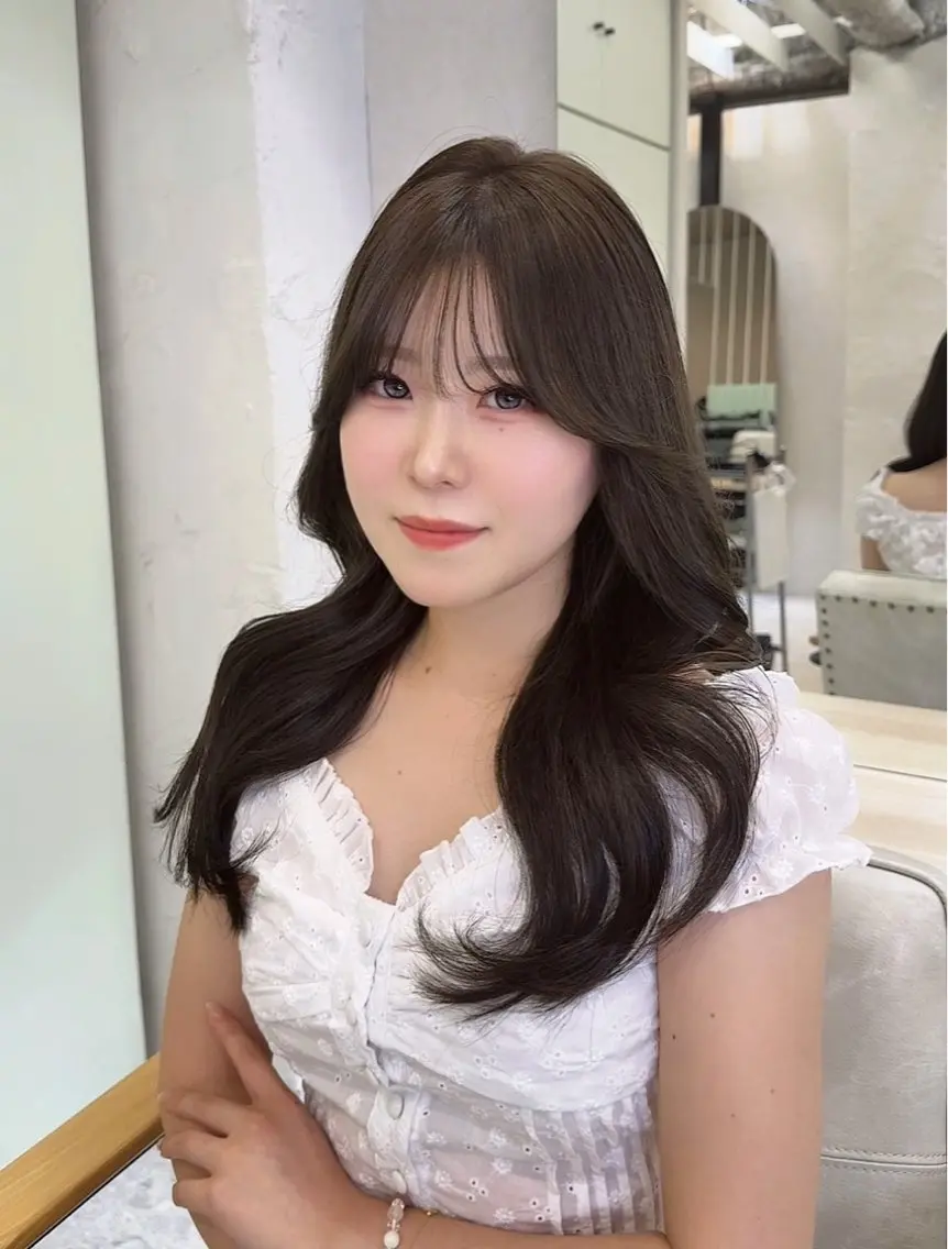 ロング レイヤーカット カット ヘアカラー トリートメント MACARON 宇根 幸恵🎀のヘアスタイル