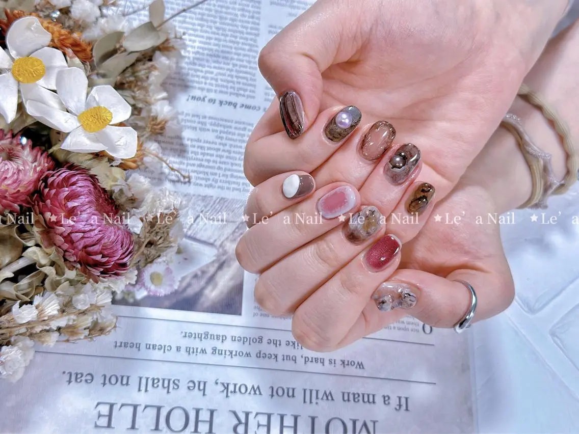 ショート カラー ネイル Le’a NailSalonのネイルデザイン