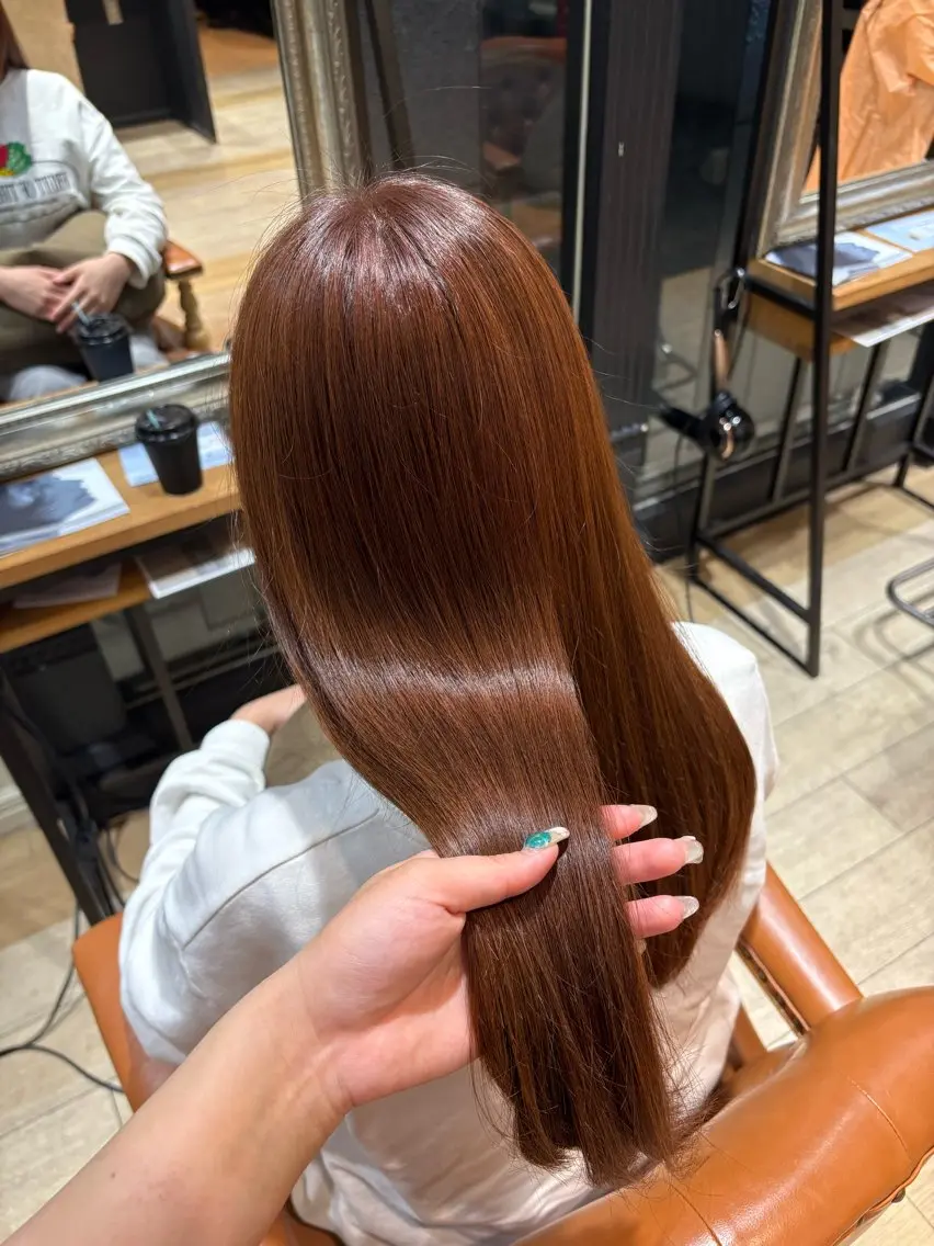 ロング カラー ヘアカラー トリートメント しおり🍬 KOKORO🤍のヘアスタイル