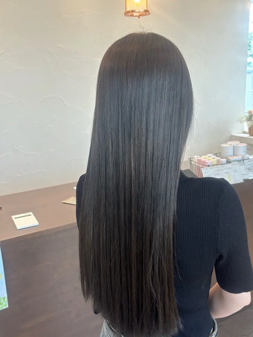 カラー ブラウンカラー ダークブラウン ヘアカラー 高山 愛来のヘアスタイル