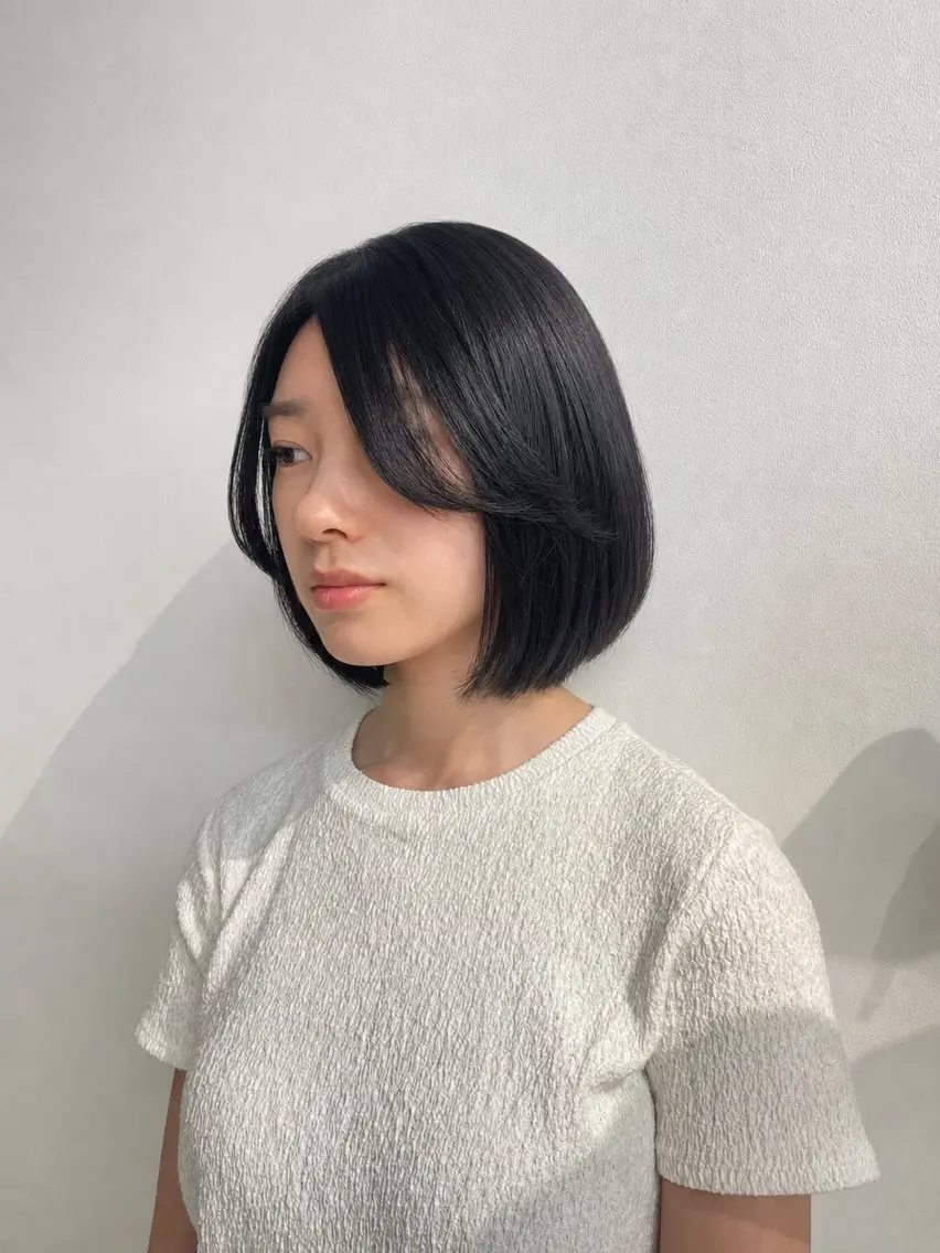 ミディアム 遠藤 麻衣のヘアスタイル