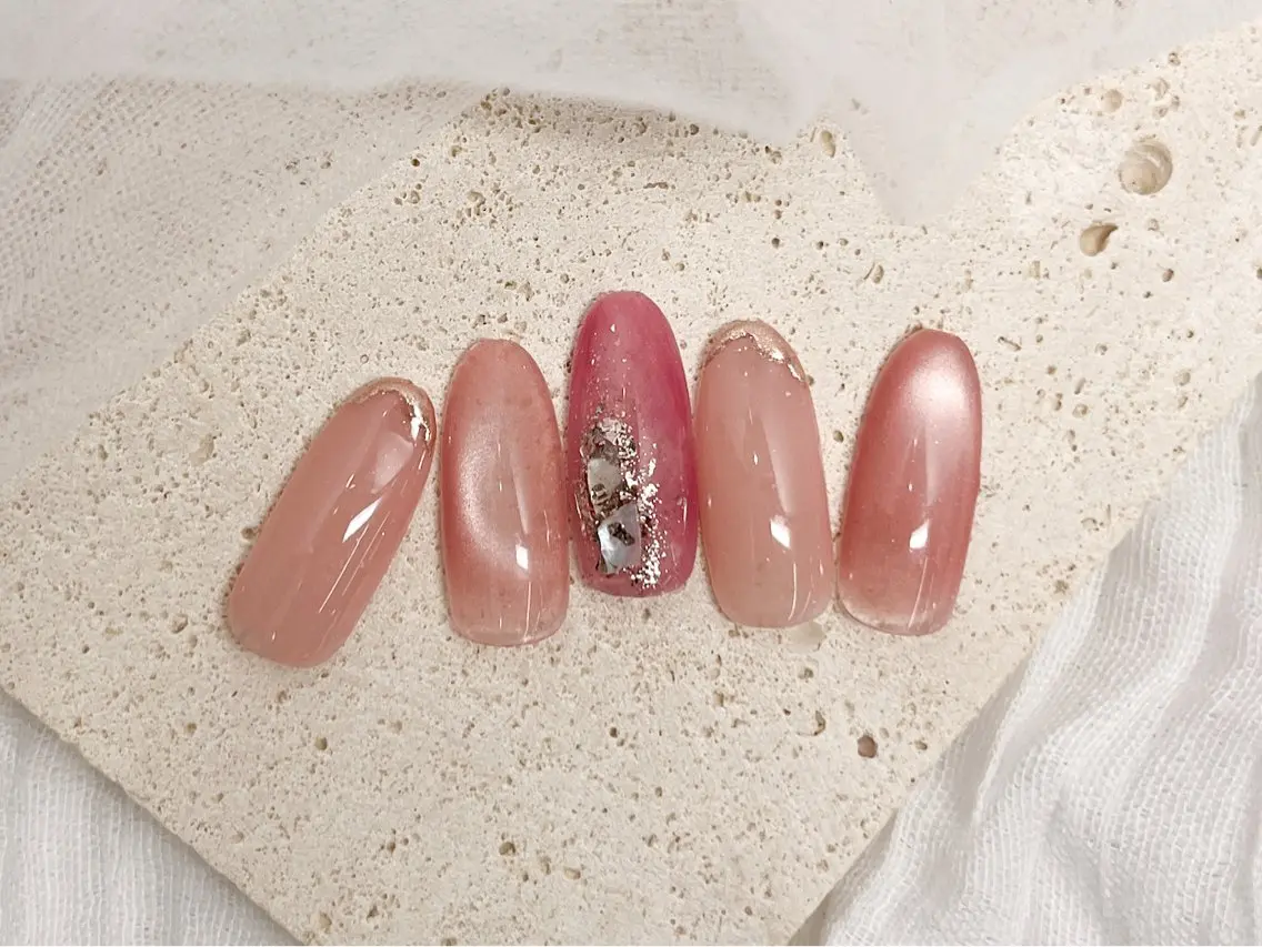ネイル マグネットネイル ピンク ハンドネイル NailSalon CutiePutiのネイルデザイン