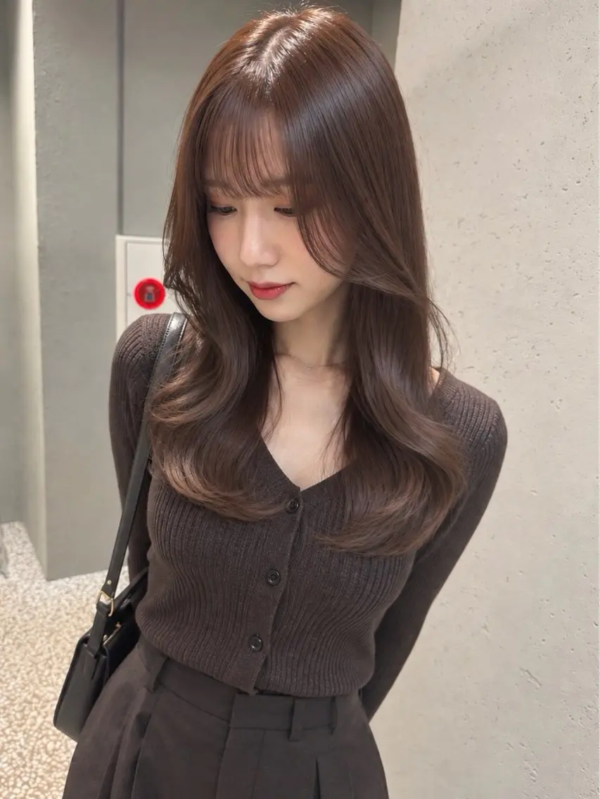 ロング カラー ブリーチ ブラウンカラー 透明感カラー ブリーチなしカラー くびれヘア カット ヘアカラー トリートメント KAITO/透明感× 艶カラー/レイヤーのヘアスタイル
