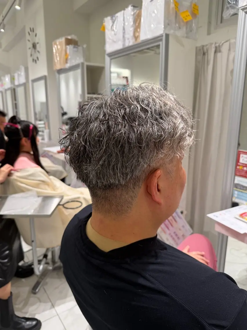 🗽平日限定🗽カット+ヘッドマッサージ💆🏻‍♂️の写真