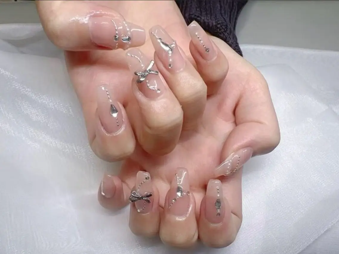 ネイル more glamのネイルデザイン