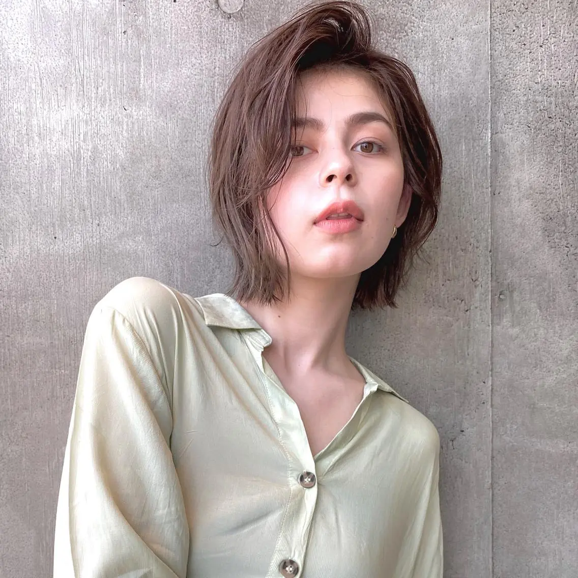 ミディアム カラー パーマ ヘアアレンジ グレージュ ボブ かきあげバング カット ヘアカラー トリートメント ヘッドスパ 【ダメージレス施術】 【透明感】北村 拓也のヘアスタイル