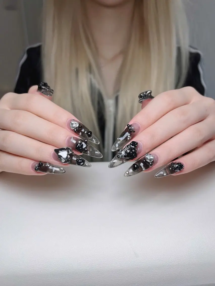 ネイル ハート 韓国ネイル 春ネイル 夏ネイル バレンタイン Sora nail 長さ出し専門店のネイルデザイン
