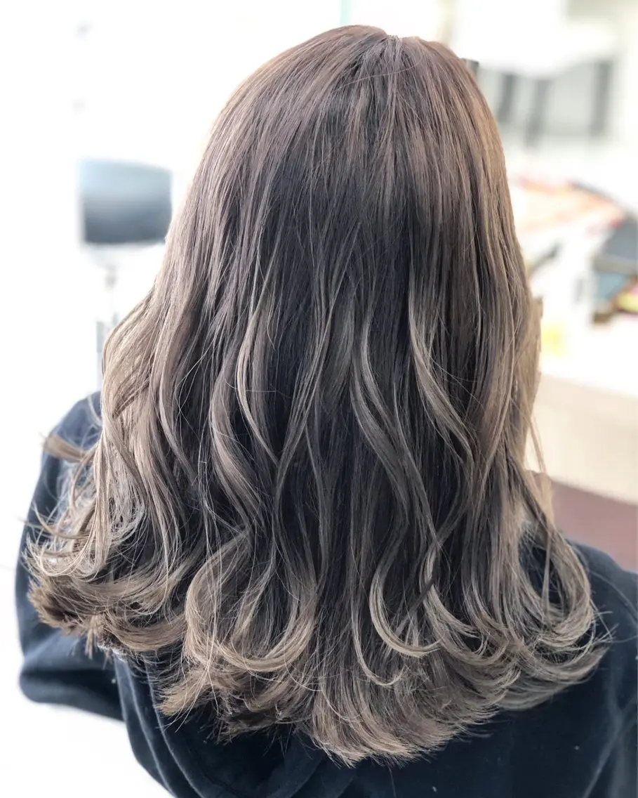 ロング カラー ベージュカラー ヘアカラー トリートメント 💙髪質改善 💙和田💙のヘアスタイル