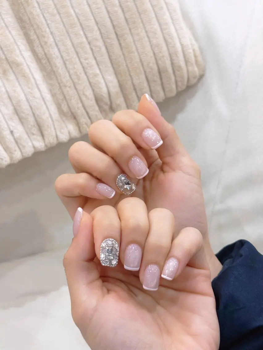ネイル MQueen ネイルサロンのネイルデザイン