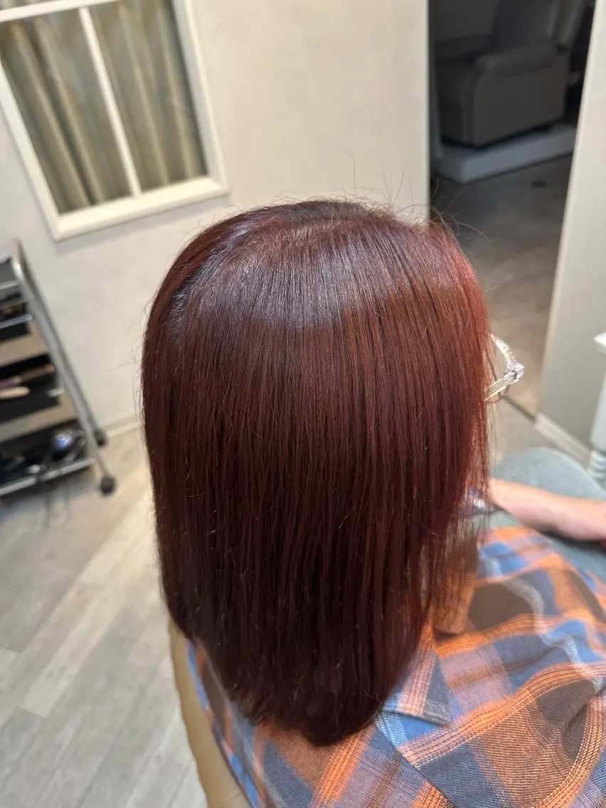 セミロング カラー レッドカラー hair &spa Kiwi ひゅうがのヘアスタイル