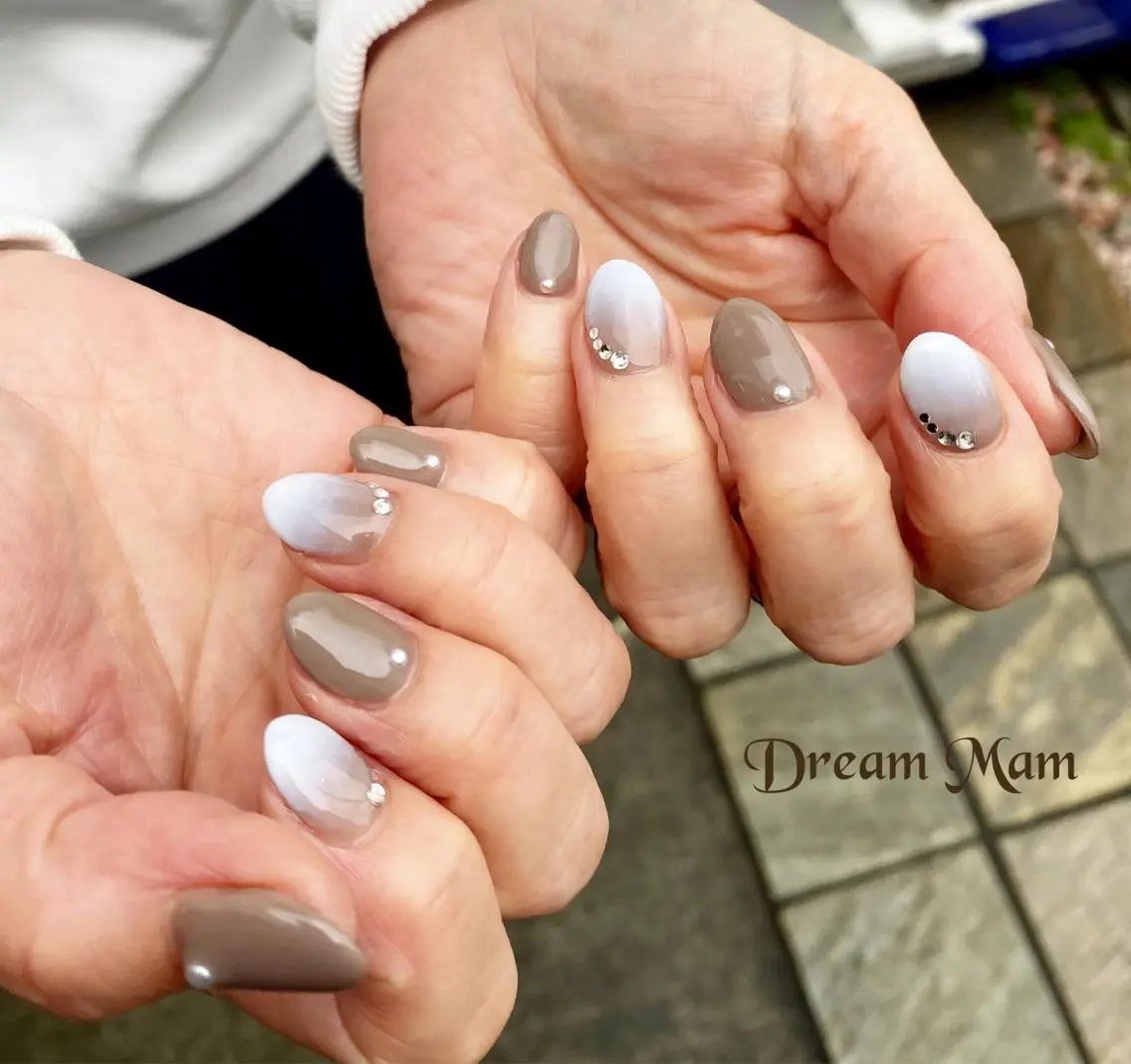 カラー ネイル フレンチネイル ジェルネイル キラキラネイル 韓国ネイル マグネットネイル Nail Salon Dream Mamのネイルデザイン
