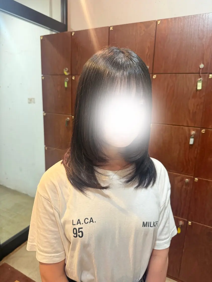 ミディアム 津田 花望のヘアスタイル