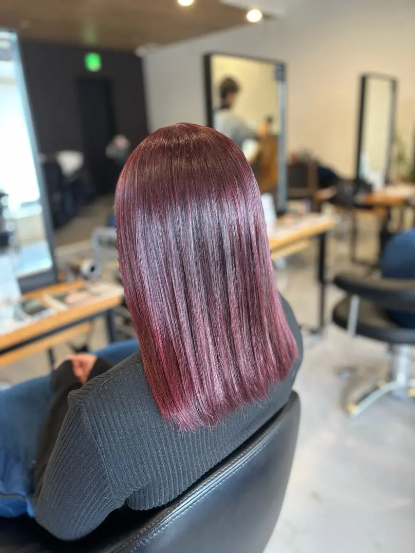 ミディアム カラー 山路 結花のヘアスタイル