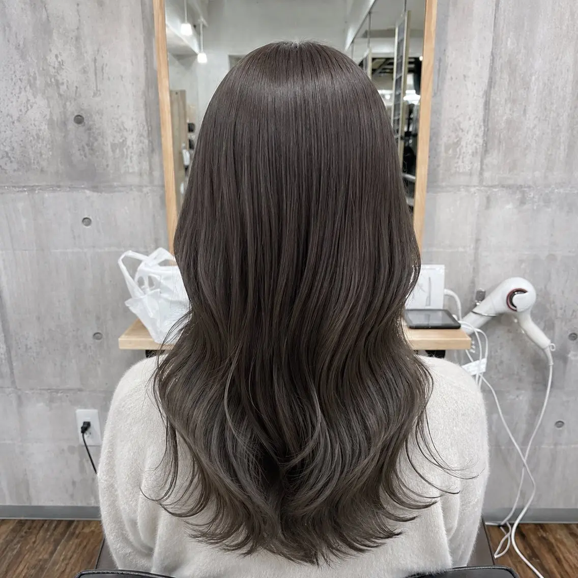 カラー 稲田 凜のヘアスタイル
