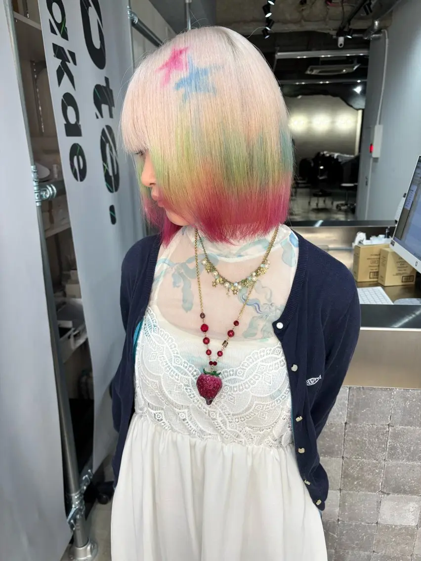 ミディアム カラー ヘアカラー デザインカラー /rioのヘアスタイル