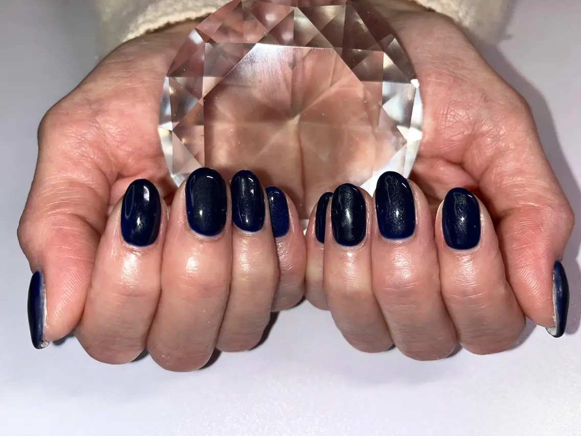 ネイル マグネットネイル ニュアンスネイル オフィスネイル ワンカラーネイル シンプルネイル ハンドネイル プライベートサロン N's Nailのネイルデザイン