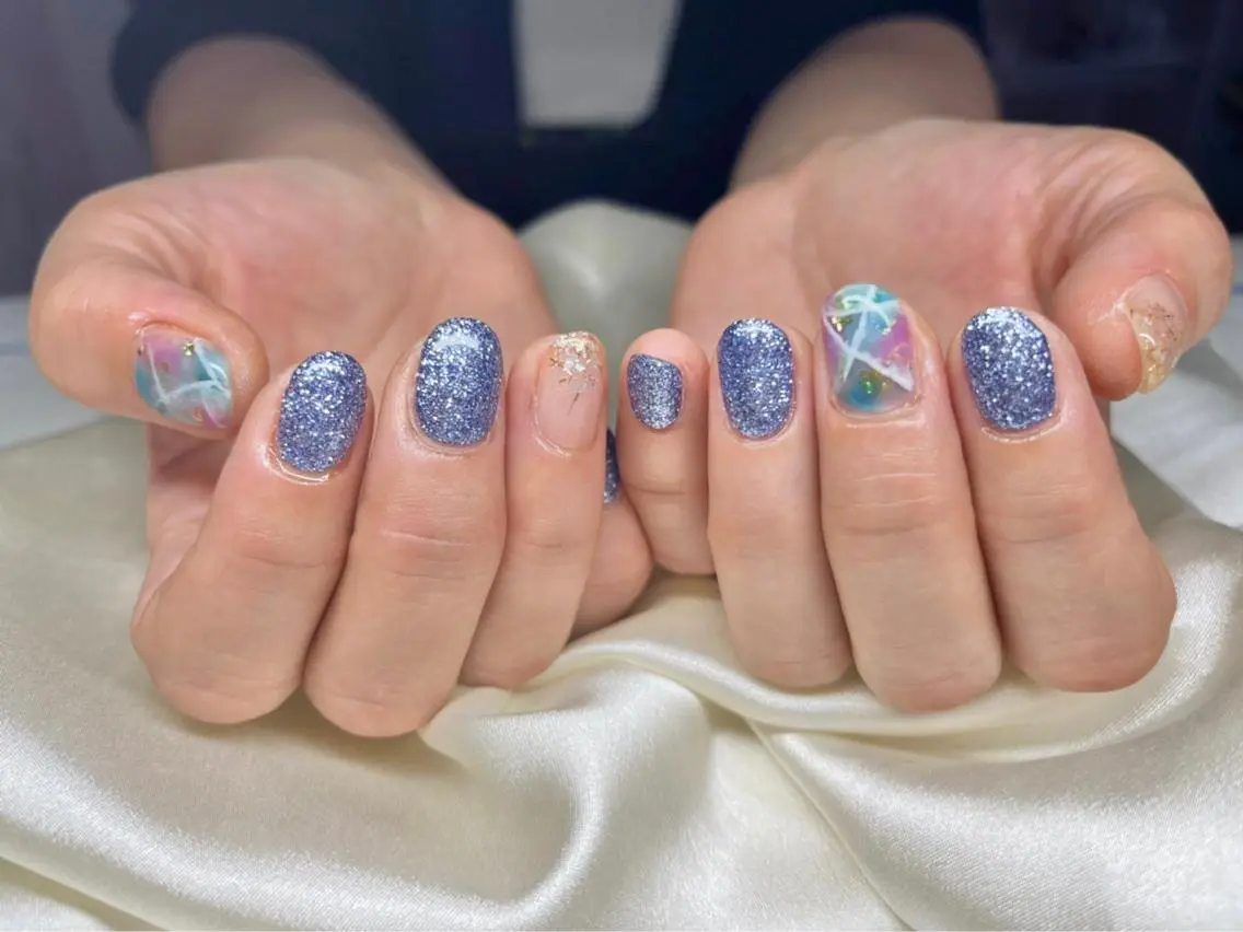 ネイル マツエク・マツパ アイブロウ 韓国風マツエク パリジェンヌラッシュリフト まつげパーマ ワンホンマツエク 長さ出し ハンドネイル Nail&eye Belire 新宿のネイルデザイン