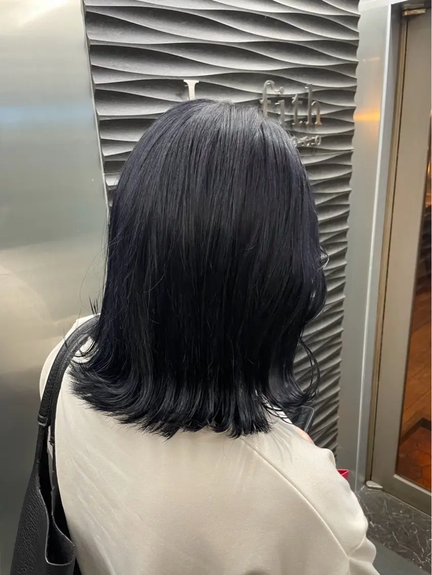 ミディアム カラー 黒髪 透明感カラー ボブ 外ハネヘア りおう ✄﻿メンズ✄﻿ボブのヘアスタイル