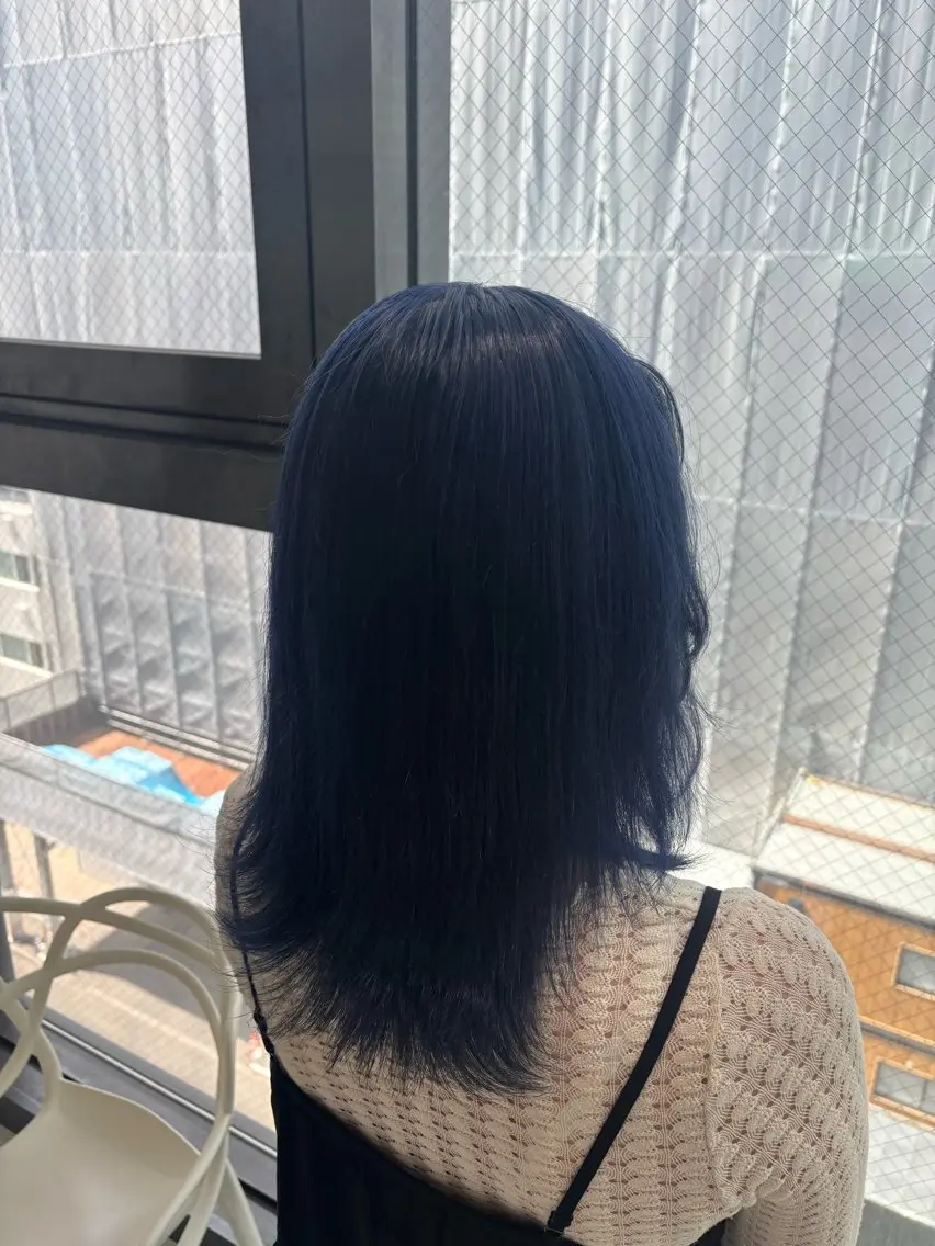 ミディアム 🪅個性派カラー🪅 つぐみのヘアスタイル