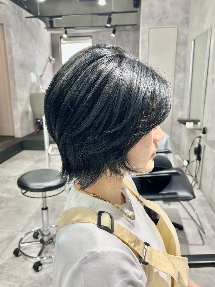 ショート カット OAK溝の口 天使の輪👑YUKIのヘアスタイル