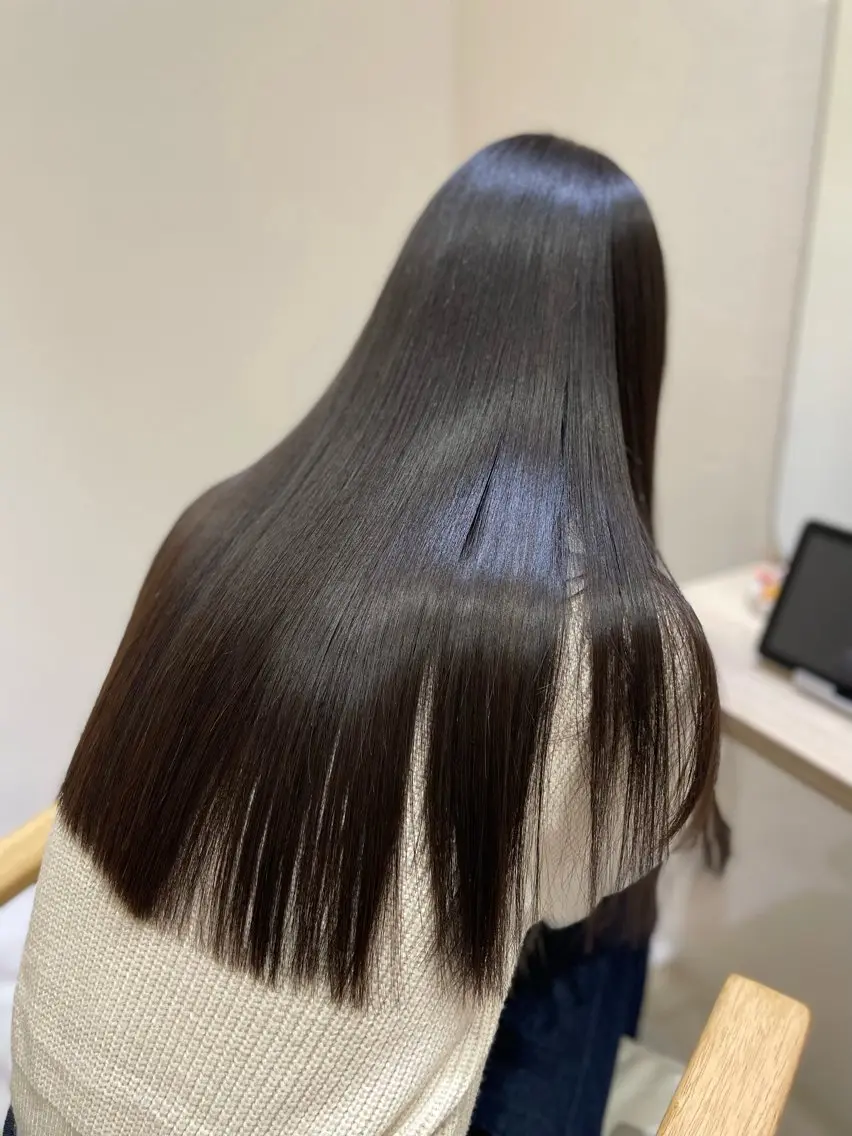 〜髪質改善トリートメント+小顔カット〜の写真