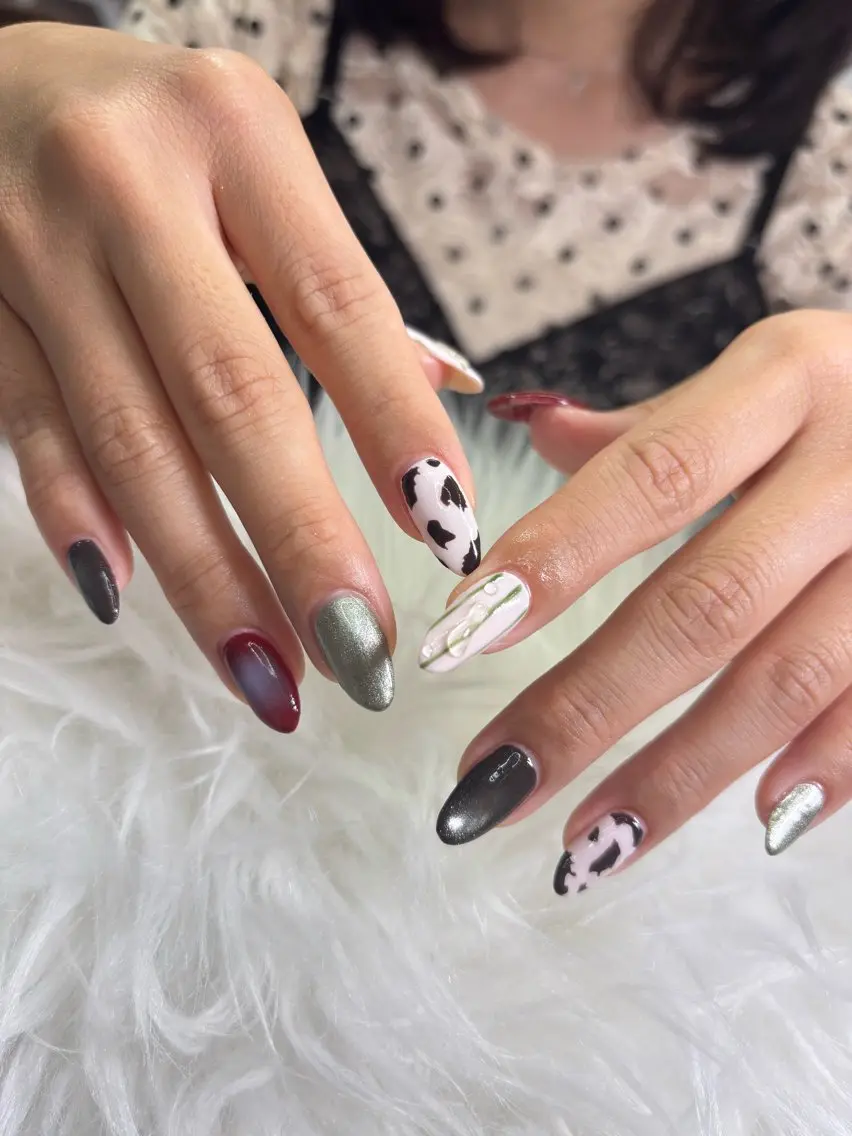ネイル ボルドー フラッシュネイル ニュアンスネイル ハンドネイル Lani たみのネイルデザイン