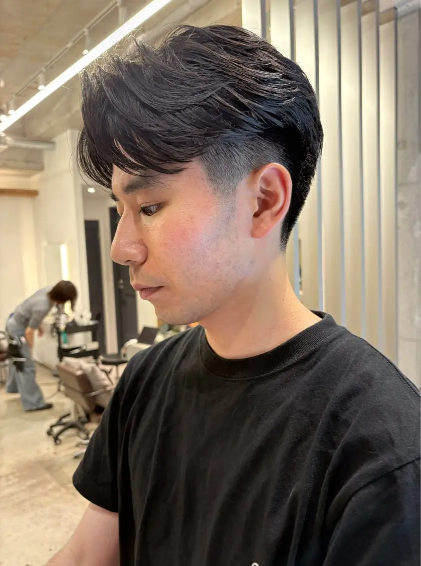 パーマ メンズ フェザーパーマ メンズパーマ 縮毛矯正 カット 【メンズ縮毛矯正】 FILMS  軍司のヘアスタイル