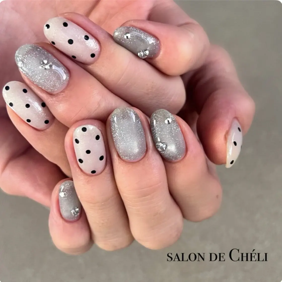 ネイル ドット マグネットネイル ハンドネイル salon de Cheliのネイルデザイン