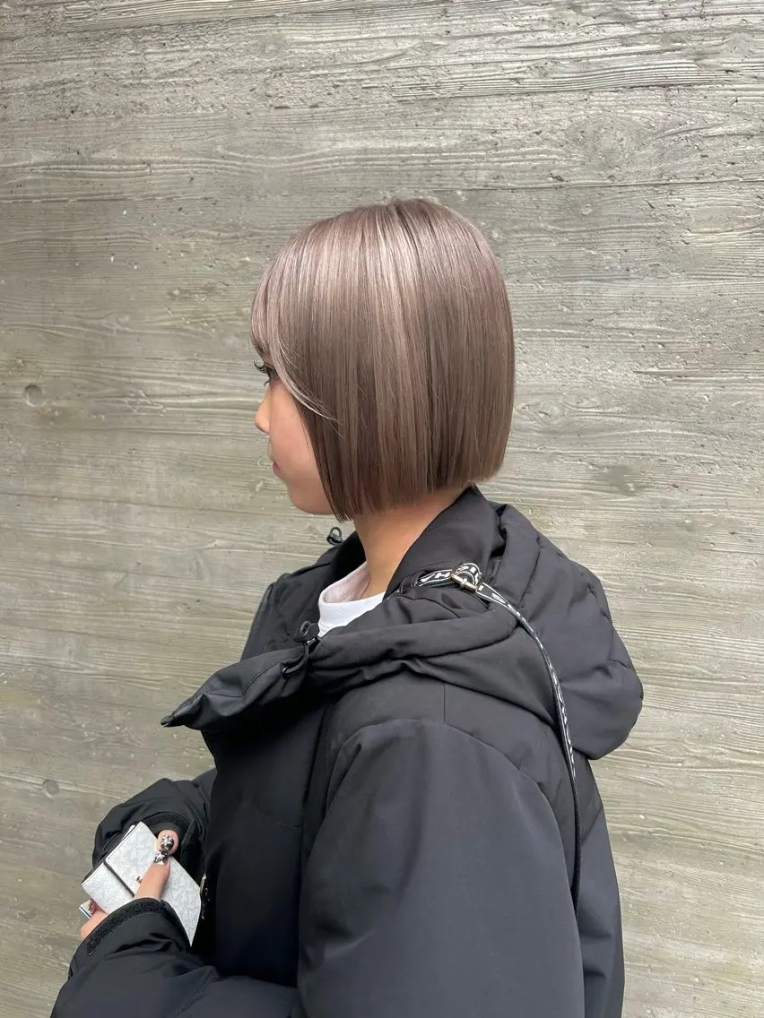 🌼限定クーポン🌼カット+ブリーチ+カラーの写真