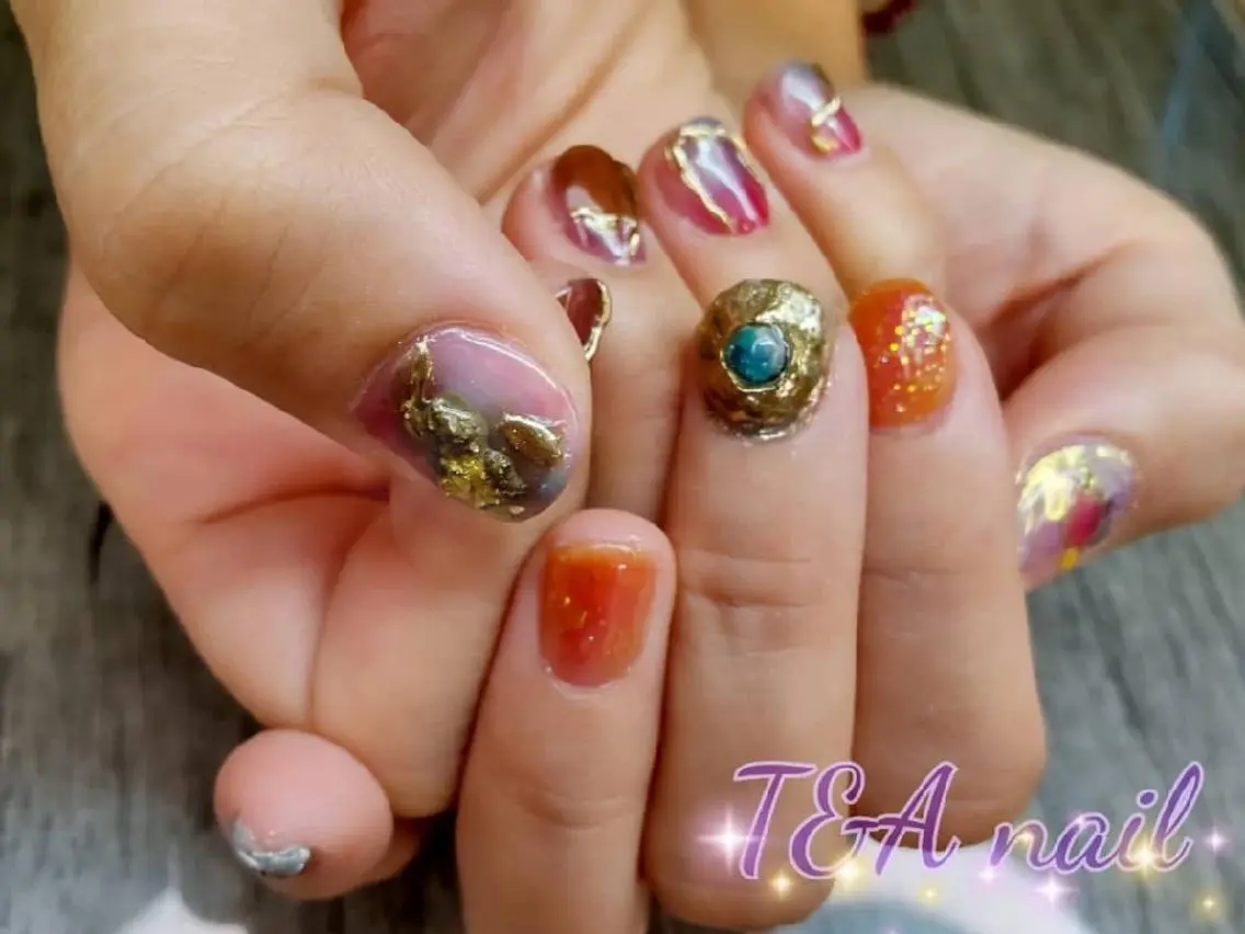 ショート ネイル ニュアンスネイル T&A nailのネイルデザイン