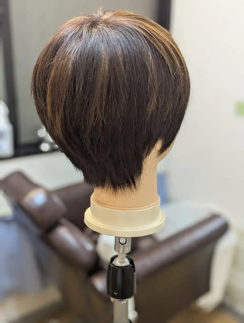 ショート 早坂 繁喜のヘアスタイル