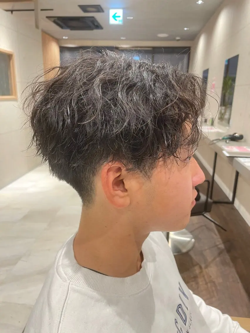 パーマ メンズ カット パーマ トリートメント 宮之本 峻也のヘアスタイル