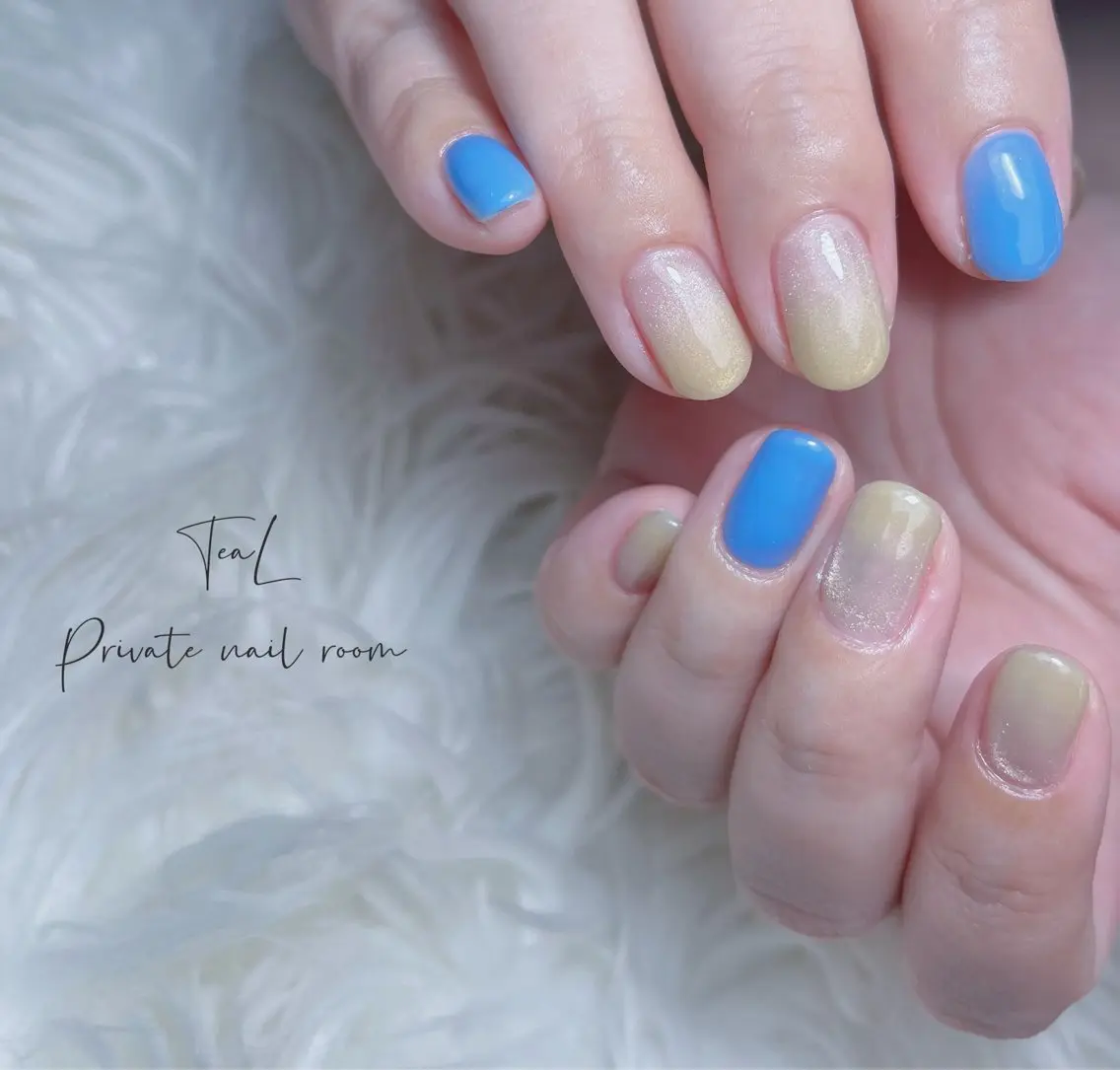 ネイル ブルー グラデーション 黄色 ハンドネイル TeaL nailのネイルデザイン