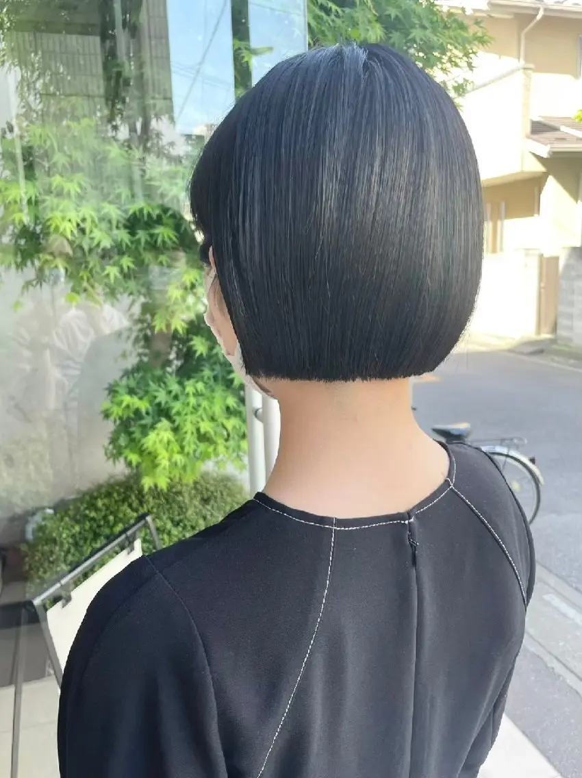 ショート カラー ひちわ あゆみのヘアスタイル