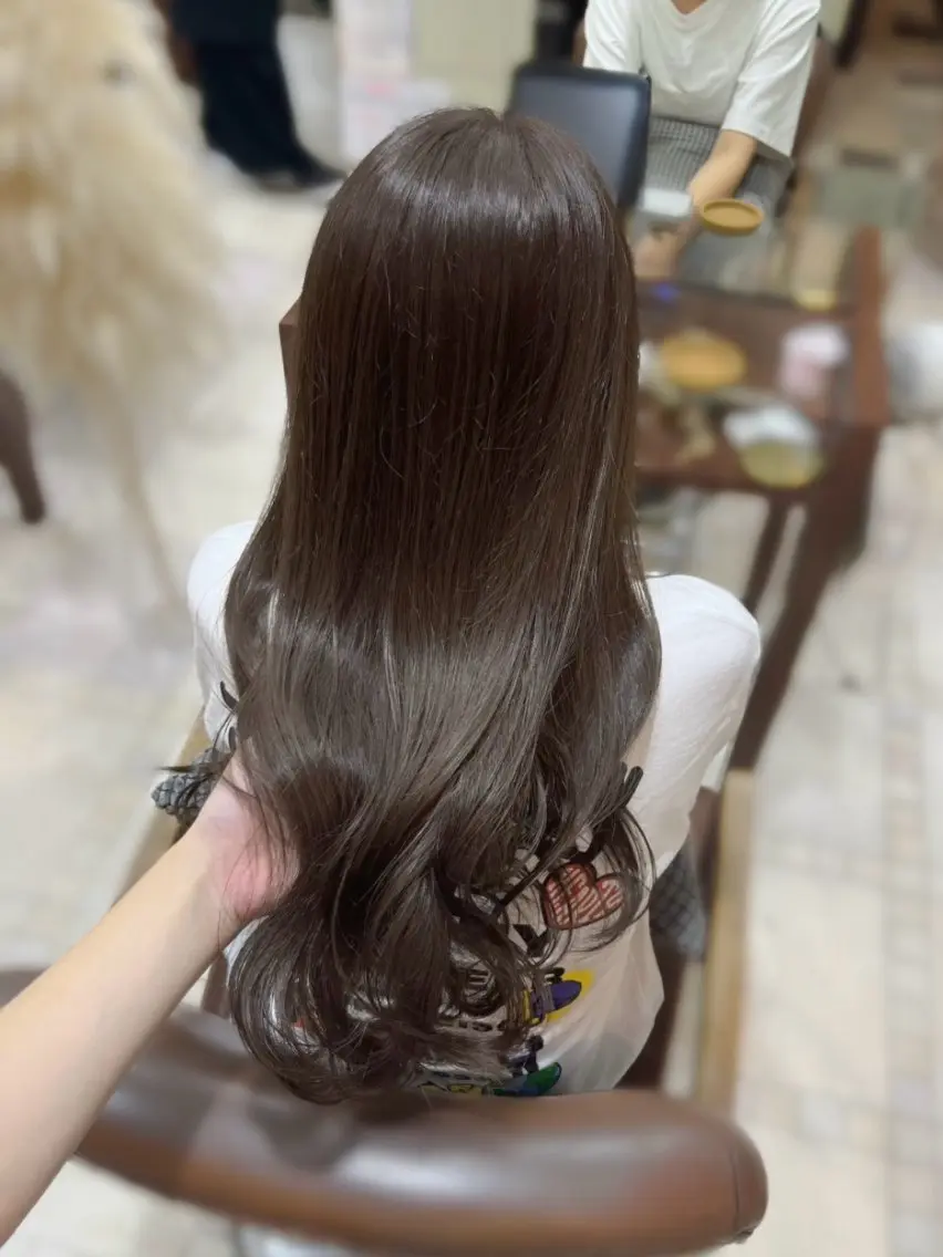 ロング カット ヘアカラー トリートメント 透明感カラー／ 艶感カラー／RAMUのヘアスタイル