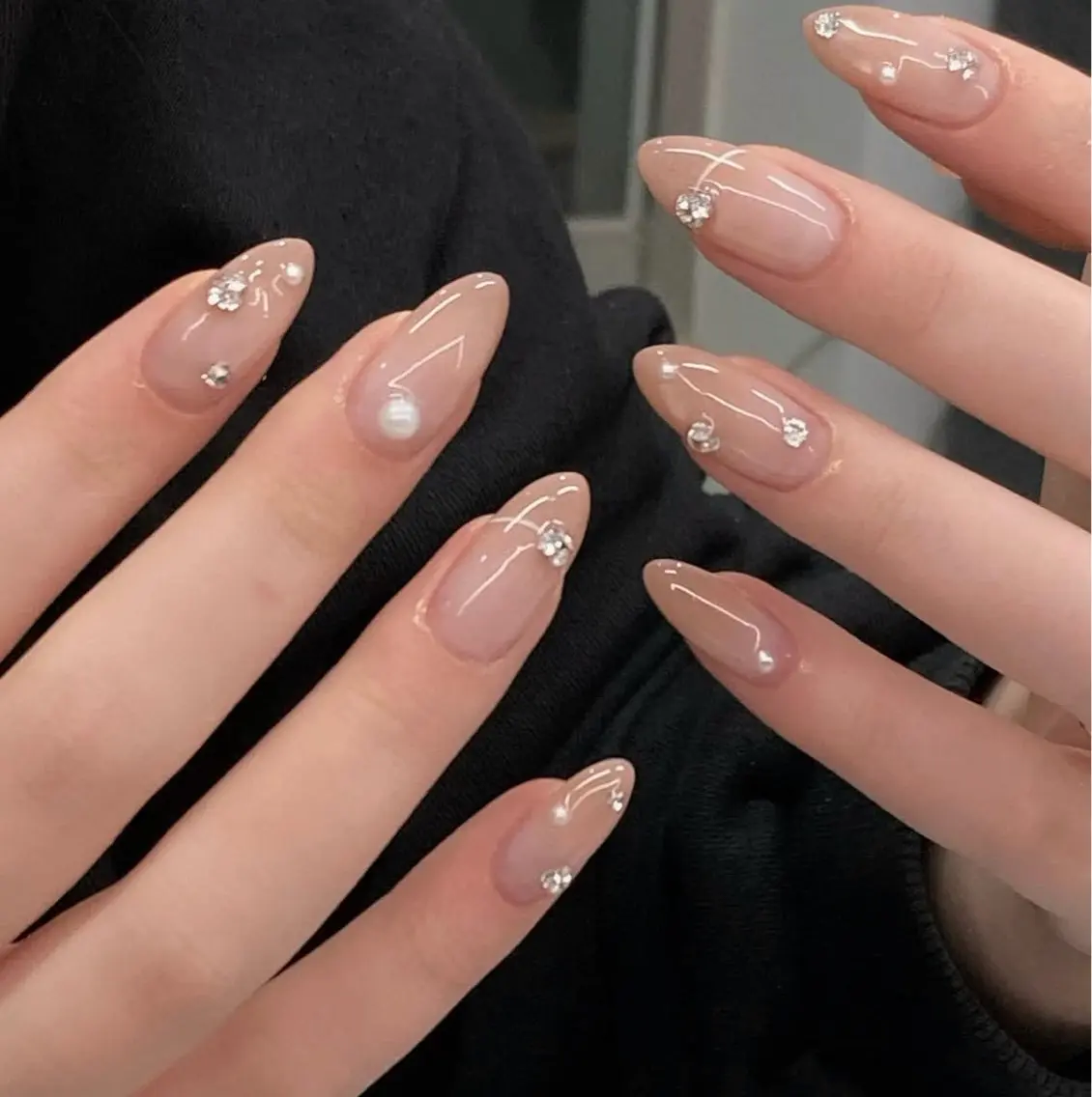 セミロング ハンドネイル AMI Nailsalonのネイルデザイン