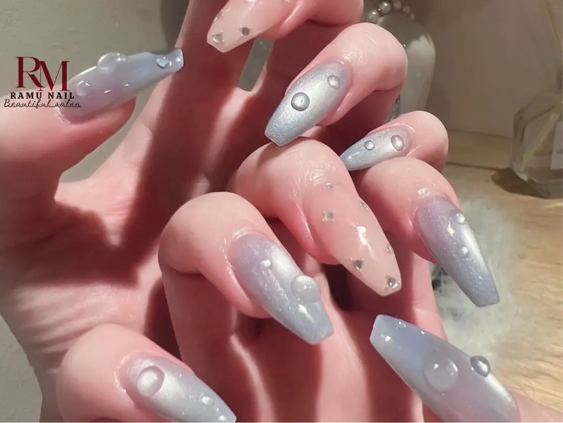ネイル キラキラネイル マグネットネイル ミラーネイル ピンク 夏ネイル ハンドネイル RAMU Nail 恵比寿店のネイルデザイン