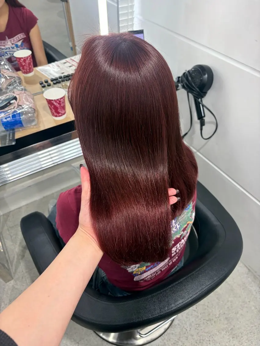 ロング カラー ブリーチ 髪質改善 トリートメント ヘアカラー 💗愛され暖色💗 ピンク/レッド💗のヘアスタイル
