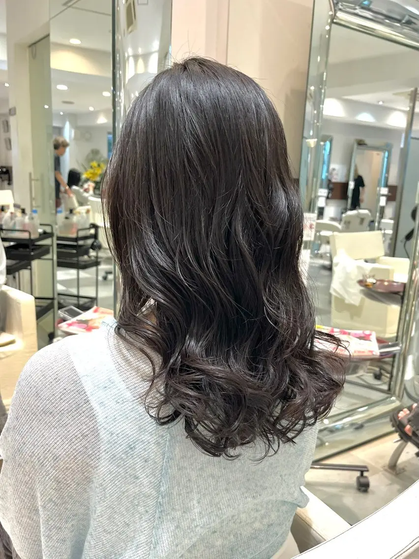 ロング パーマ ロング デジタルパーマ カット パーマ コテ巻き風パーマ 藤澤　知彌のヘアスタイル