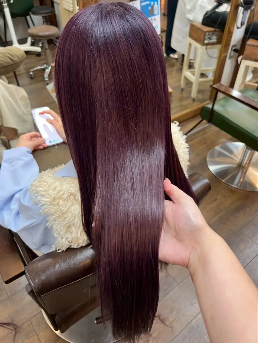 ロング ヘアカラー 岡井谷🐰 透明感カラー✨️のヘアスタイル