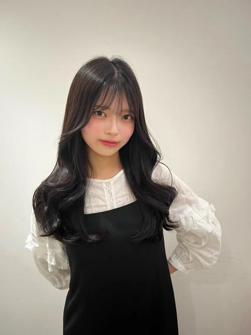 ロング ヘアカラー 韓国風ヘア さらのヘアスタイル