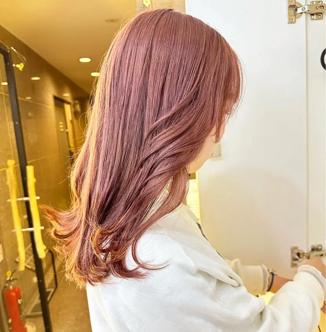 セミロング カラー ヘアカラー トリートメント 🕊️ HONOKAのヘアスタイル