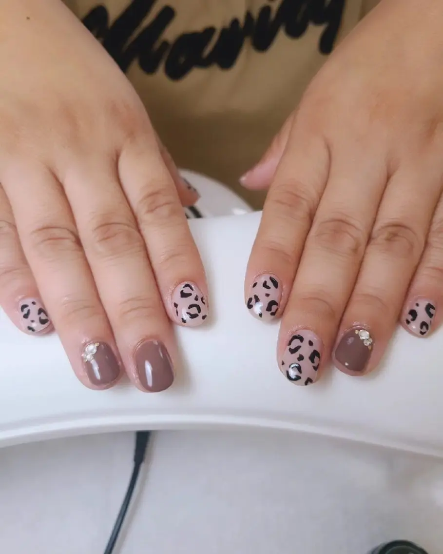 ネイル アニマル柄 Nailroom3 古屋のネイルデザイン