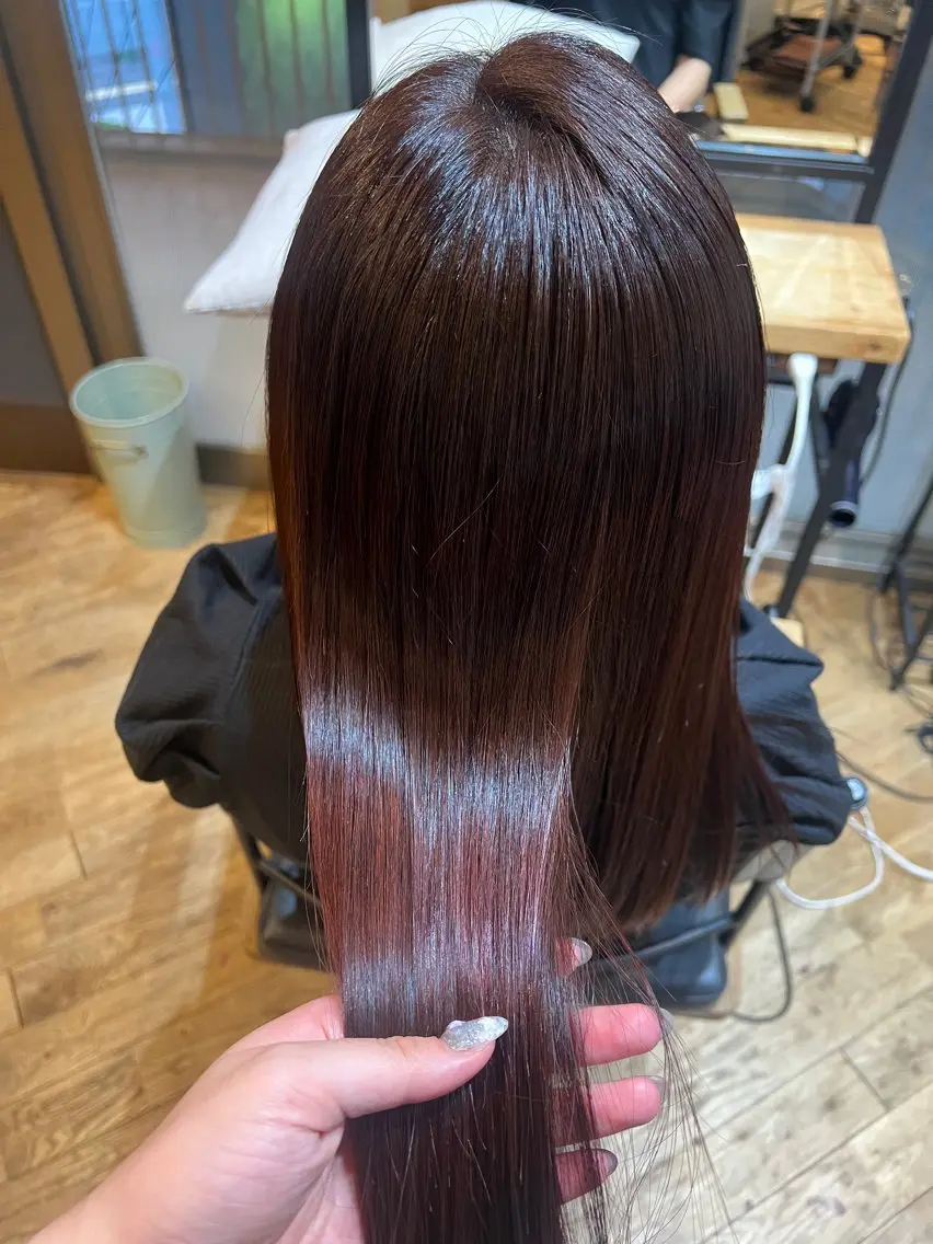 ロング ピンクブラウン ヘアカラー 浜崎 恵澄のヘアスタイル