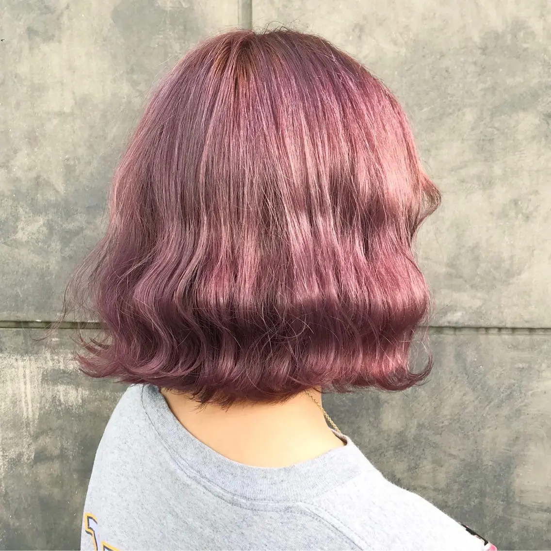 ショート カラー ベージュカラー ブリーチ ピンクカラー ピンクベージュ タンバルモリ K-POP好き美容師 🇰🇷Kai.Yのヘアスタイル
