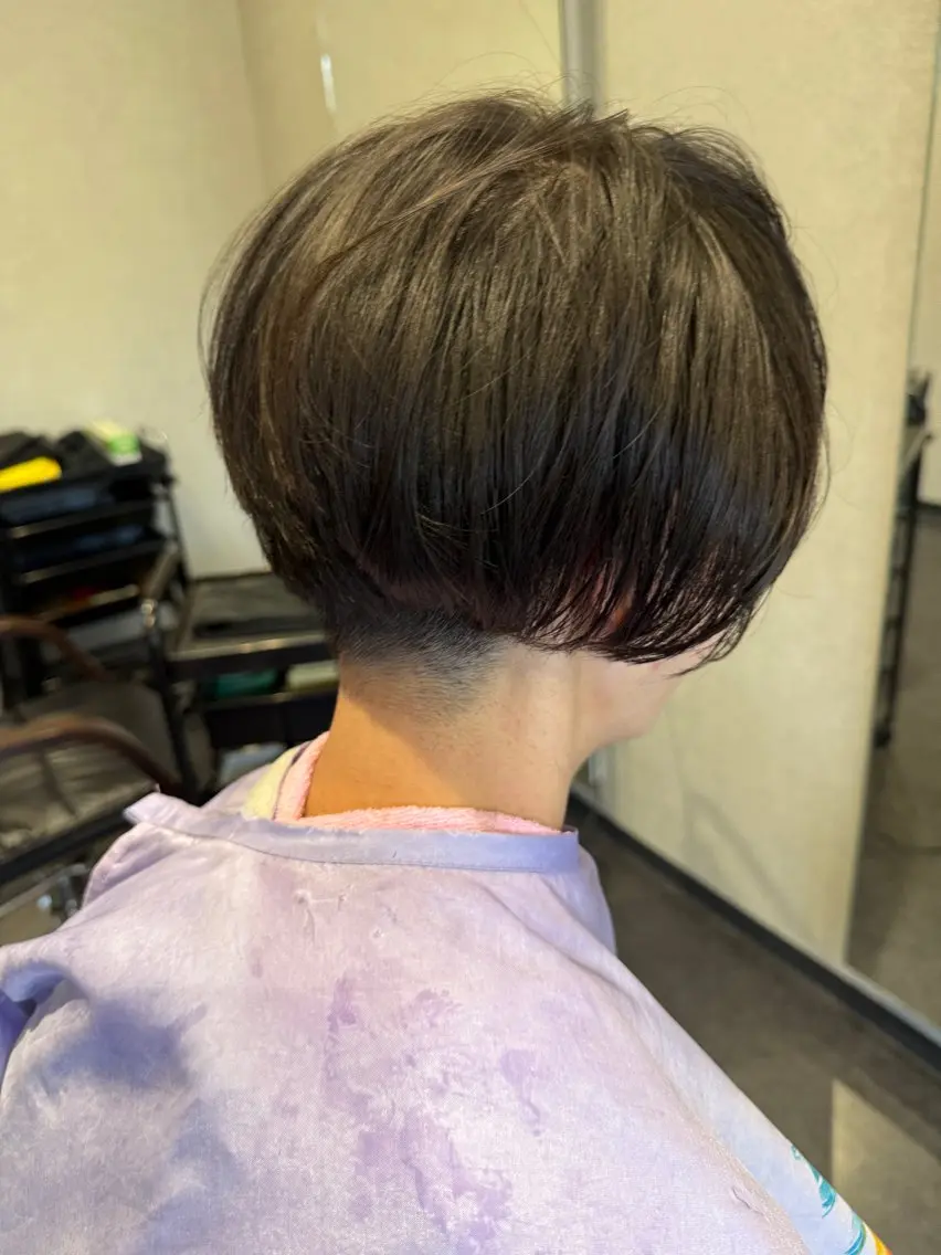 ショート ハンサムショート ショートヘア 刈り上げ 髪質改善⚡️カラー 🍀武久 誠🍀のヘアスタイル